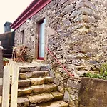 Palheiro Da Moenda Alloggio in famiglia Lajes das Flores