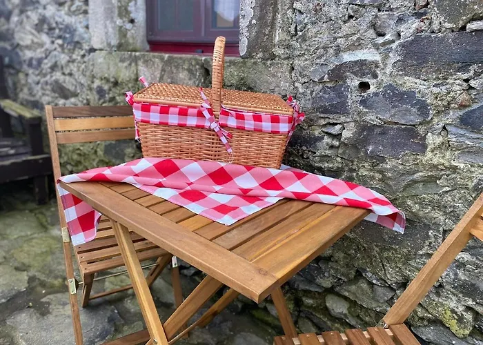 Palheiro Da Moenda * Lajes das Flores